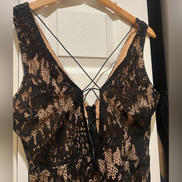 Black Lace mini dress - Picture 6 of 7
